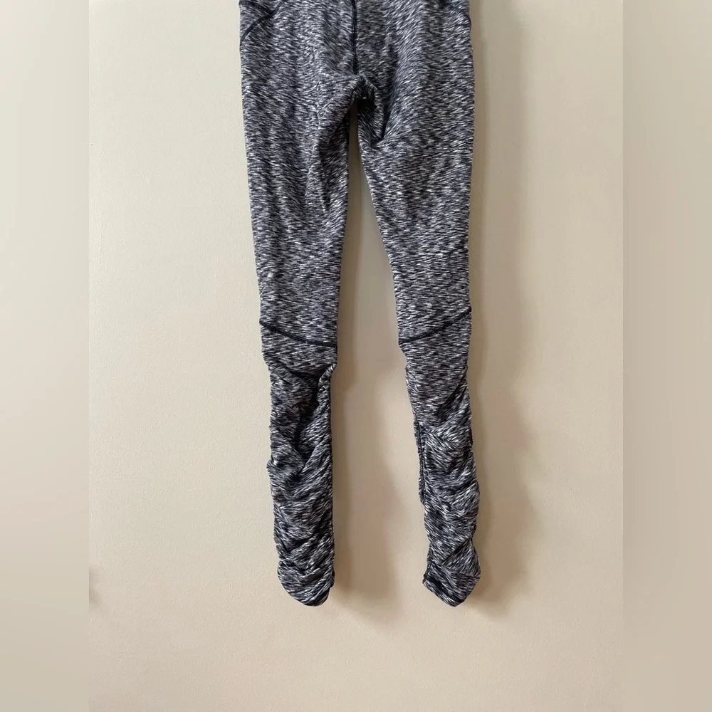 LULULEMON Ready To Rulu Tight 28” Spaced Out Space Dye Black White Size 6
